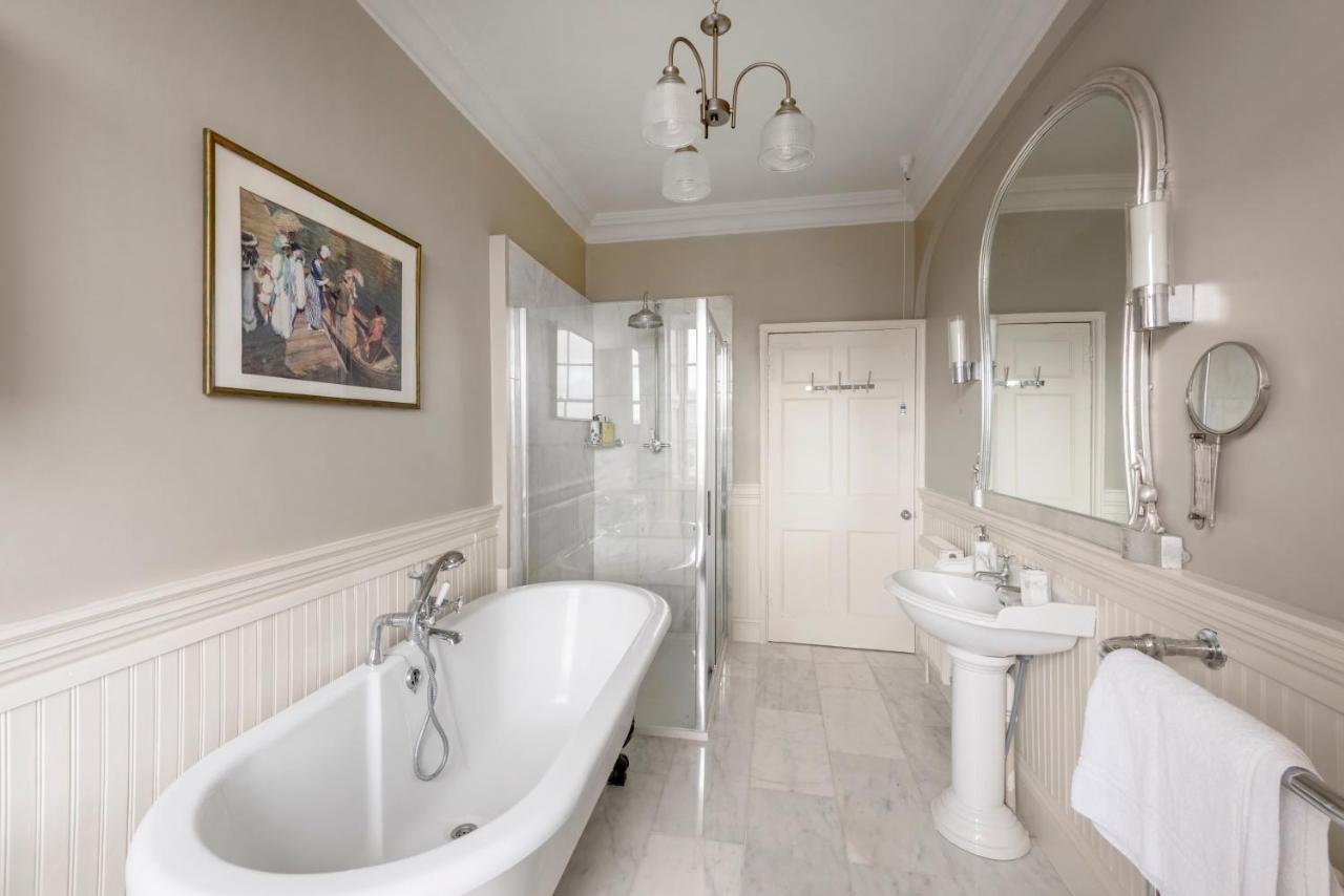 Luxury Georgian Duplex In Central Bath Exterior photo